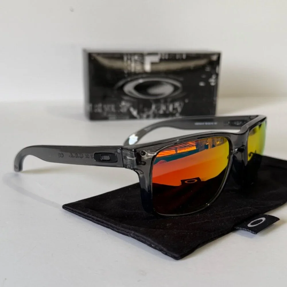 Oakley Holbrook Smoke Gray Frame 9102 PRIZM POLARIZED Ruby Iridium - Picture 5 of 11